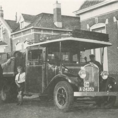 Kenteken: A 24353; Stewart, ca. 1935, foto: collectie Veenkoloniaal Museum (Bo Ve 24)