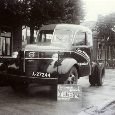 Kenteken: A 27244; Volvo, foto: archief W. Mollema