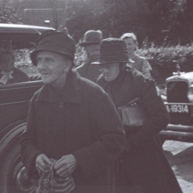 Kenteken: A 19314; Ter Apel, 1933, foto: still uit de film "Ouden van dagentocht en zwemwedstrijden Ter Apel", F.C.W.H. Lunow, 1933-1936, coll. GrA (2209-AV4946)