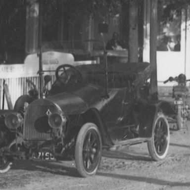 Kenteken: A 7156; Haren, Rijksstraatweg ca. 1923, foto: uitsnede 1785-11063.jpg