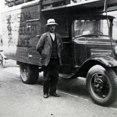 Kenteken: A 14974; Ford, foto: archief W. Mollema