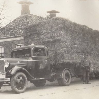 Kenteken: A 14221; Chevrolet te Schildwolde, foto: collectie W. Eekhof