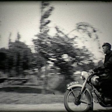 Kenteken: A 43143; JAWA,  foto: Still uit GAVA-film AV7642, 1953