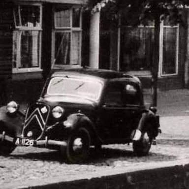 Kenteken: A 1126; Citroën TA,  Groningen, Schuitendiep ca. 1953, foto: uitsnede 1986-5121.jpg
