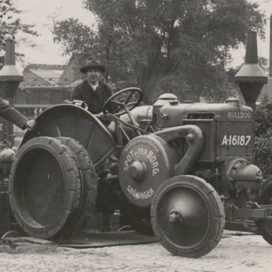 Kenteken: A 16187; Lanz Bulldog, foto: uitsnede 2437_3728.jpg