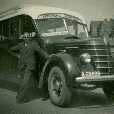 Kenteken: A 29696; International, foto: <a href='http://www.oudterapel.nl' target='_blank'>Website Oud Ter Apel</a>