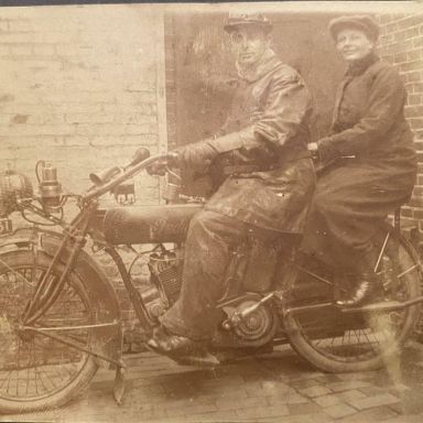 Kenteken: A 3851; Indian, foto: H. Molema - Schillhorn van Veen