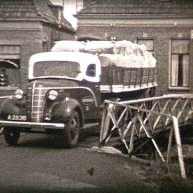 Kenteken: A 28316; Chevrolet, foto: Still uit GAVA-film AV7576