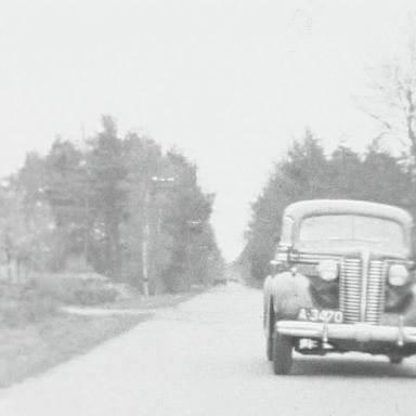 Kenteken: A 3470; Buick, foto: still uit de film "De Commerciële Club Groningen" J. Thie, 1949 coll. GrA (2209-AV0535)