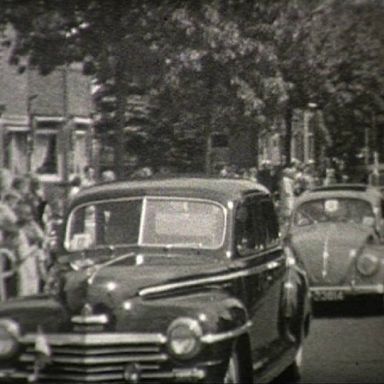 Kenteken: A 23814; Volkswagen, foto: Still uit GAVA-film AV0669