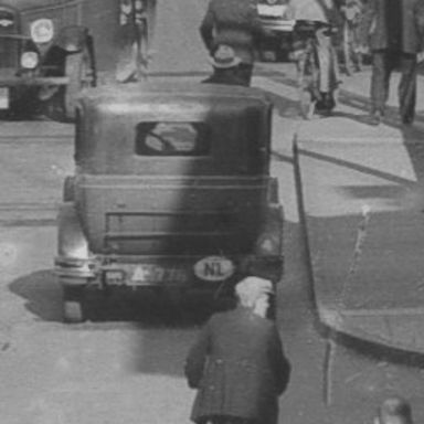 Kenteken: A 776; Groningen, Astraat, jaren '30, foto: uitsnede 1785-0836.jpg; Fotograaf: P. B. Kramer