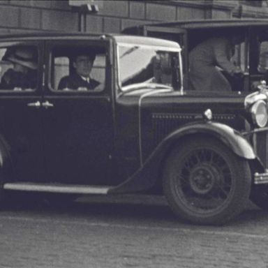 Kenteken: A 9574; Morris Ten, foto: still uit "Verkeersfilm", C. van der Mei, 1934, coll. GrA (2209-0176)