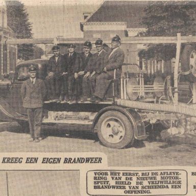 Kenteken: A 26801;  Ford V8, Nieuwsblad van het Noorden, 12-08-1936