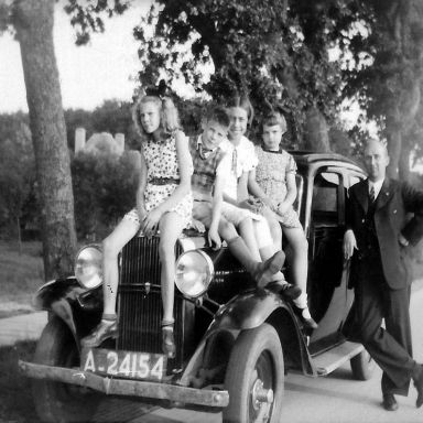 Kenteken: A 24154; Opel,  foto: E. Kole-Mollema