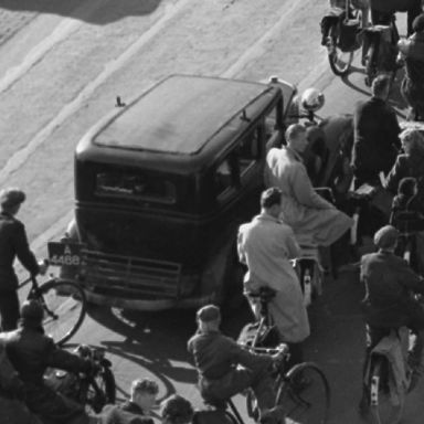 Kenteken: A 44882; Herebrug, 29-05-1951, foto: uitsnede 2437-3020.jpg; Fotograaf: Gemeentepolitie