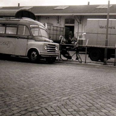 Kenteken: A 32090; Dodge, bron: <a href='openbaarvervoerinboskoop.nl' target='_blank'>openbaarvervoerinboskoop.nl</a> (http://www.openbaarvervoerinboskoop.nl)