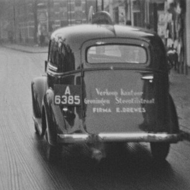 Kenteken: A 6385; Chevrolet 1939, foto: Still uit GAVA-film AV2202