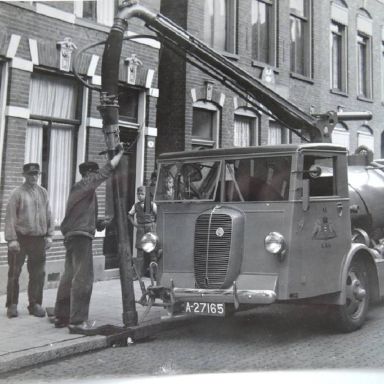 Kenteken: A 27165; Ford V8,, foto: J. de Poel