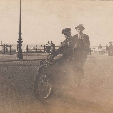 Kenteken: A 4251; Boulevard in Scheveningen ca. 1920, foto: J.A. Leenes