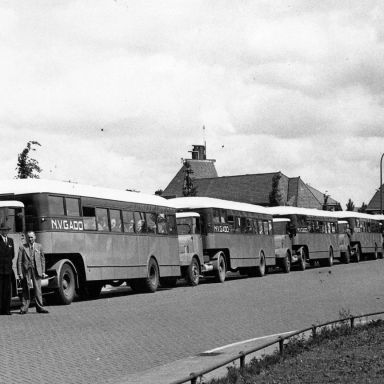Kenteken: A 38021; Crossley, 1947, foto: collectie De Raadt