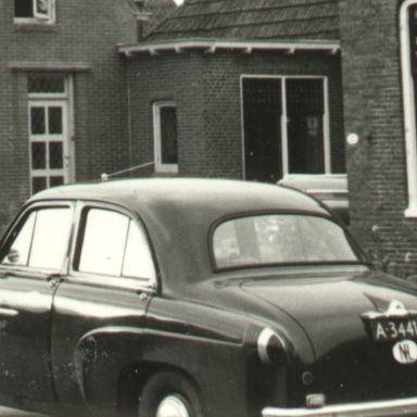 Kenteken: A 34414; Vauxhall Wyvern foto: Historische Vereniging gemeente Bedum, 240290.jpg