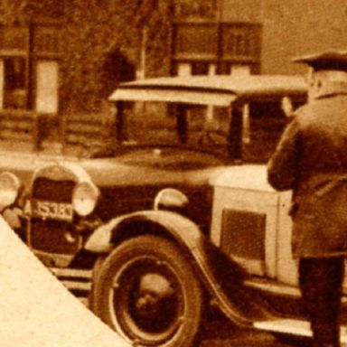Kenteken: A 15383; Ford, foto: "Het Noorden in Woord en Beeld" 10-06-1932