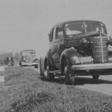 Kenteken: A 2816; Chevrolet Master, foto: Still uit GAVA-film AV0097