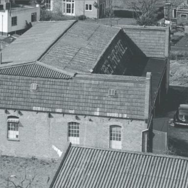 Kenteken: A 1768; Zaadhandel, Hoogezand, ca. 1953, foto: uitsnede 2248-3673; Fotograaf: Fotobedrijf Piet Boonstra