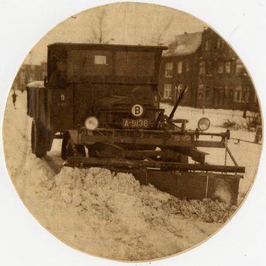 Kenteken: A 9138; DAAG, "Het Noorden in Woord en Beeld" 17-12-1937