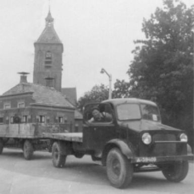 Kenteken: A 39409; Bedford, foto: collectie <a href='http://www.transportnostalgie.punt.nl/' target='_blank'>transportnostalgie.punt.nl</a>