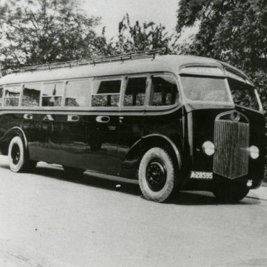 Kenteken: A 28595; Kromhout bus, foto: archief GADO