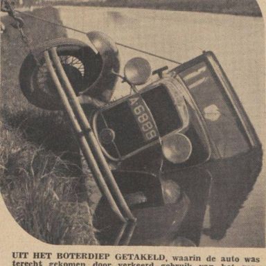 Kenteken: A 6888; Ford, Nieuwsblad van het Noorden, 25-4-1938
