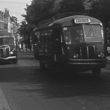 Kenteken: A 15323; Chausson, Groningen, 1947, foto: Still uit GAVA-film AV0588