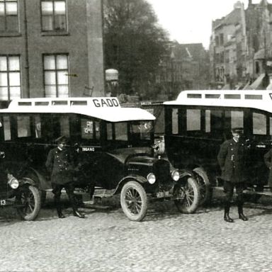 Kenteken: A 8113; Vismarkt Groningen april 1924, foto: NBM informatiebulletin 125, augustus 2014