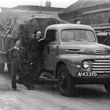 Kenteken: A 43370; Ford, Ten Kate Musselkanaal, later T.K. & Huizing vervolgens Huizing Musselkanaal, foto: J. Smits