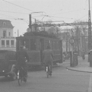 Kenteken: A 40729; Herebrug, ca. 1948, foto: still uit de film "Op de rails", C.R. Tiddens, 1936-1957, coll. GrA (2209-AV0107)