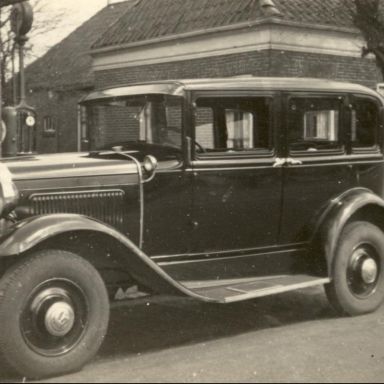 Kenteken: A 22873; Ford A, Stadskanaal, 1936,foto: B. Haak
