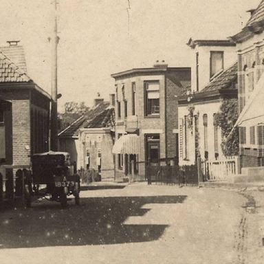 Kenteken: A 18373; Ulrum, Marktstraat ca. 1939, foto: uitsnede 1986-17685.jpg