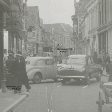 Kenteken: A 8402; Skoda in aanrijding met Vauxhall A-24195,  foto: archief Kantongerecht  Winschoten (154-8_58)