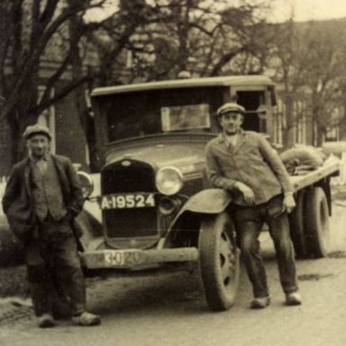 Kenteken: A 19524; Ford, Jelsema en Werkema, foto: archief W. Mollema