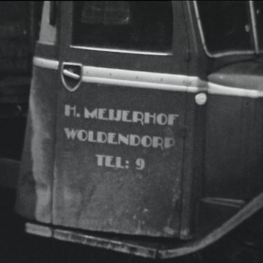 Kenteken: A 11790; foto: Still uit GAVA-film AV2068