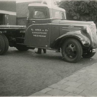 Kenteken: A 22784; Chevrolet, foto: collectie Veenkoloniaal Museum (vm 3.1 Ve We 37)