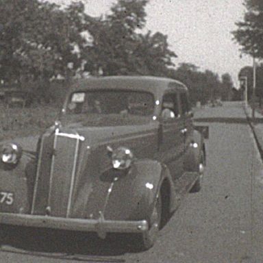 Kenteken: A 16575; Nash Lafayette Sedan, foto: Still uit GAVA-film AV14842