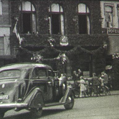 Kenteken: A 26172; Plymouth, Vismarkt, 1939, foto: Still uit GAVA-film AV4389