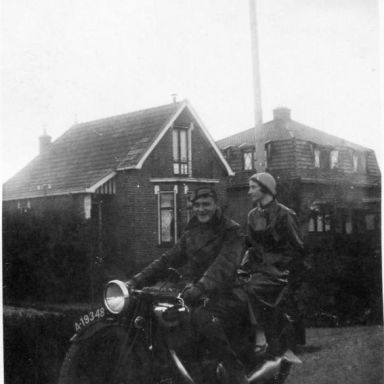 Kenteken: A 19348; New Hudson, foto: L. D. Heijs