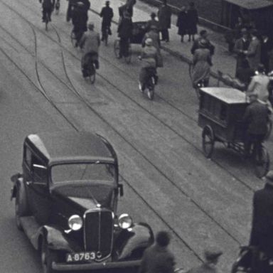 Kenteken: A 8763; Chevrolet, foto: still uit "Verkeersfilm", C. van der Mei, 1934, coll. GrA (2209-0176)