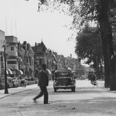 Kenteken: A 13006; Friesestraatweg 1937, foto: uitsnede 1785-1071.jpg