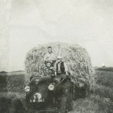 Kenteken: A 45943; J. van der Veen, foto: collectie Veenkoloniaal Museum (Vm-2-1-00-01-18)