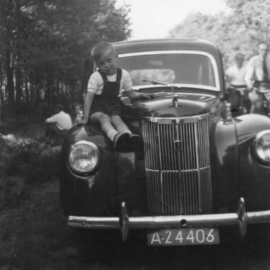 Kenteken: A 24406; Ford Prefect, foto: T. Horneman