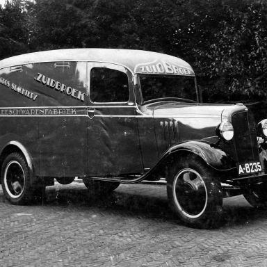 Kenteken: A 8235; Chevrolet, foto: R. Heersema